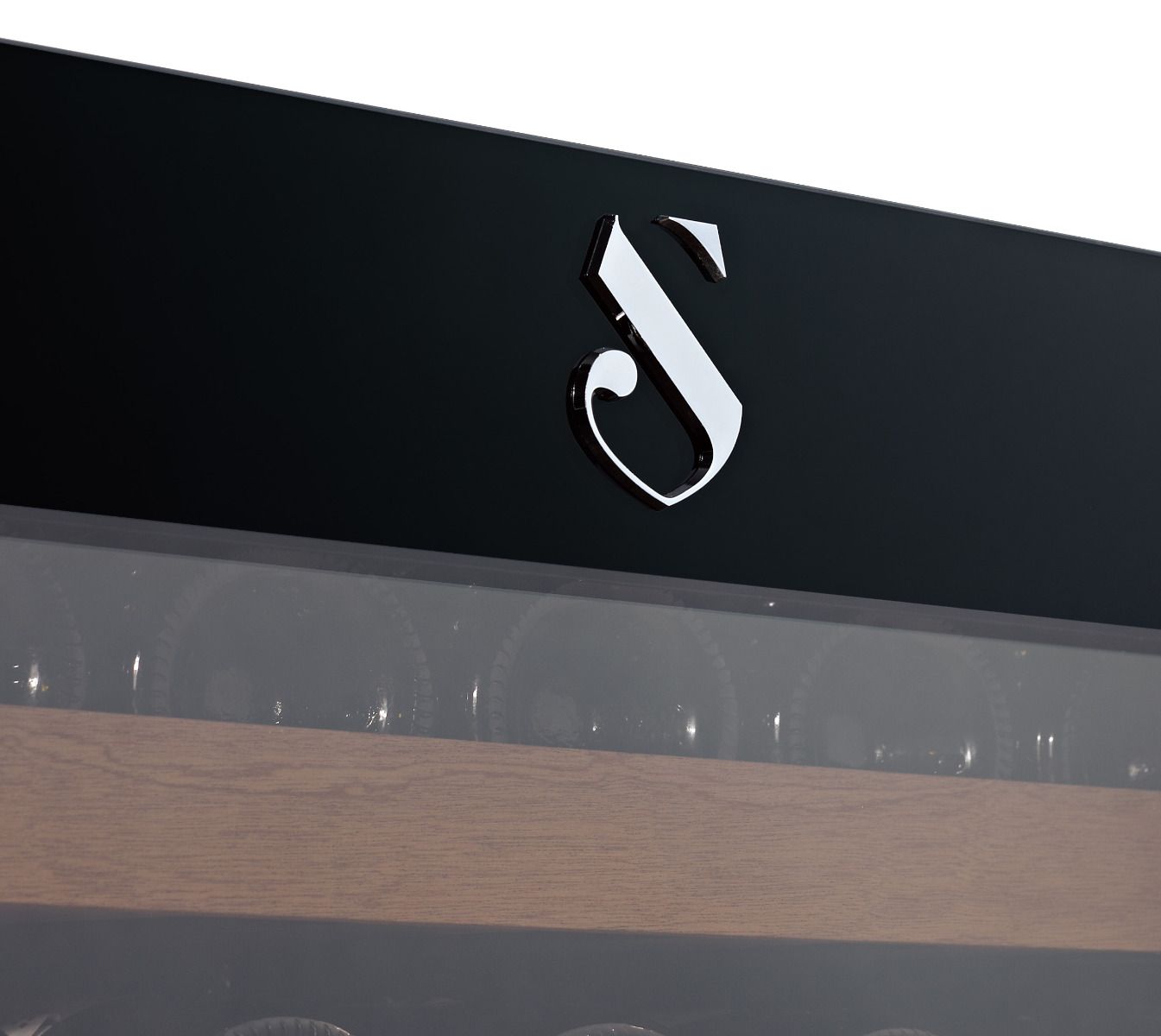 Detail: Logo