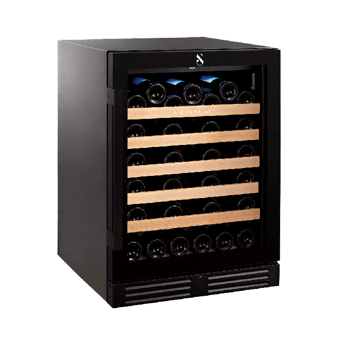 SWISSCAVE CLASSIC EDITION WLB-155F Weinlagerschrank – leicht seitliche Ansicht
